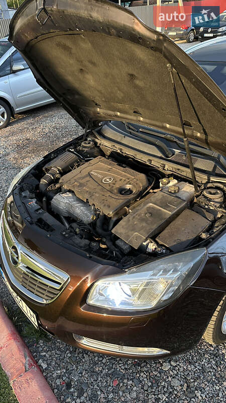 Универсал Opel Insignia 2012 в Гадяче