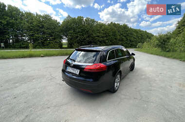 Универсал Opel Insignia 2011 в 