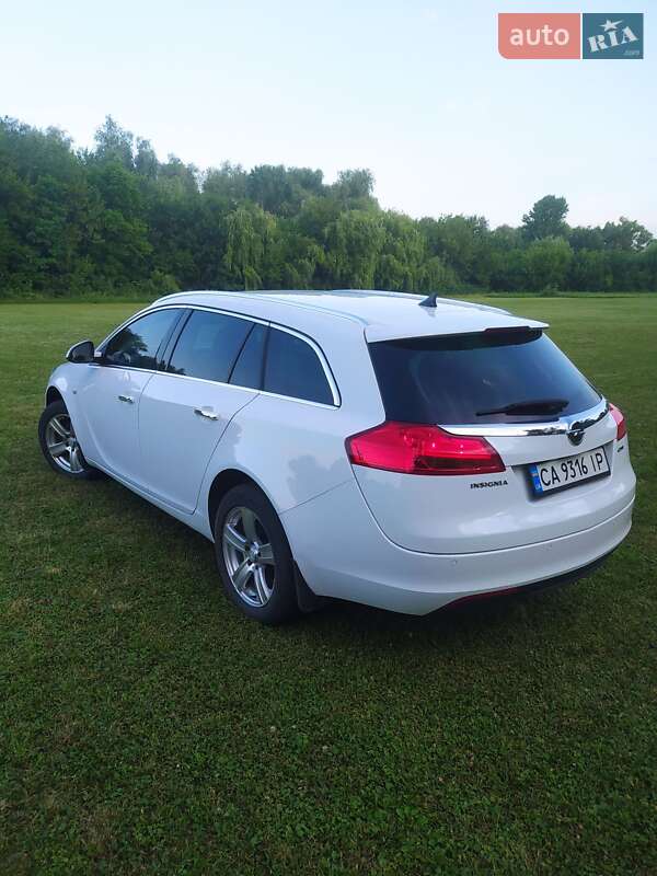 Универсал Opel Insignia 2011 в Черкассах