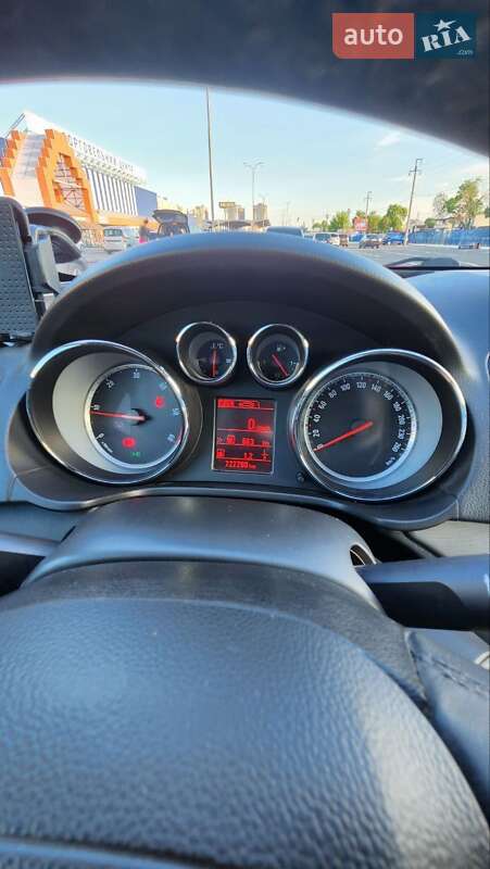 Лифтбек Opel Insignia 2011 в Одессе