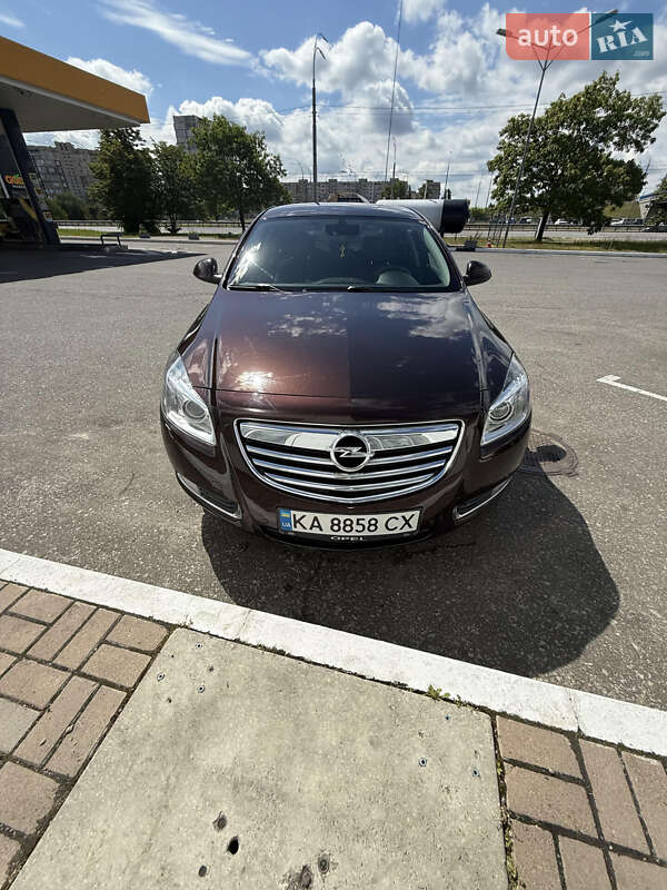 Седан Opel Insignia 2012 в Києві