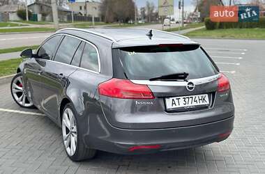 Універсал Opel Insignia 2010 в 
