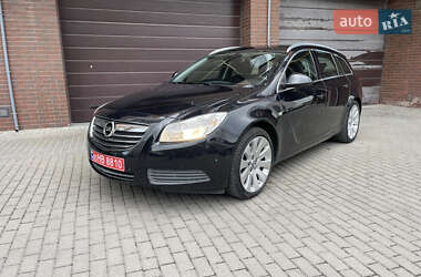 Универсал Opel Insignia 2011 в 