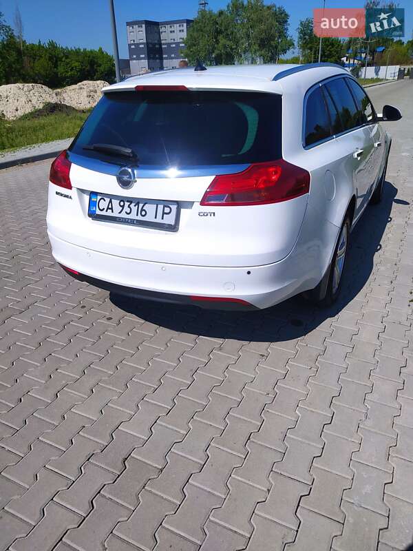 Универсал Opel Insignia 2011 в Черкассах