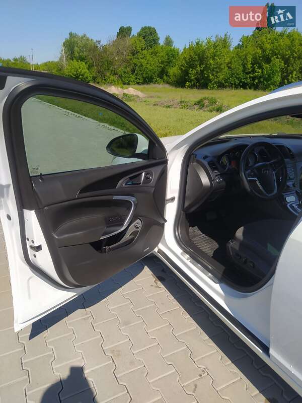 Универсал Opel Insignia 2011 в Черкассах