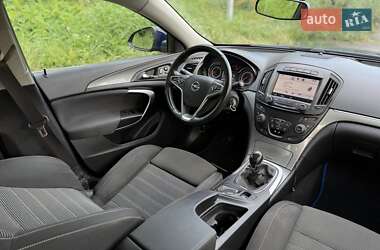 Седан Opel Insignia 2014 в 