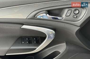 Седан Opel Insignia 2014 в 