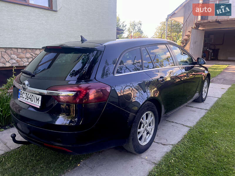 Універсал Opel Insignia 2015 в Кам'янці-Бузькій