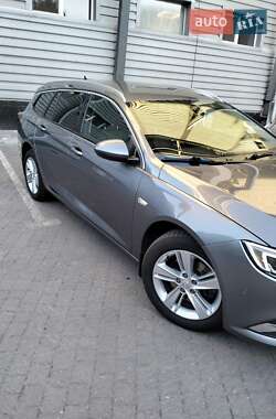 Универсал Opel Insignia 2019 в 