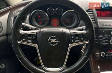 Универсал Opel Insignia 2011 в 