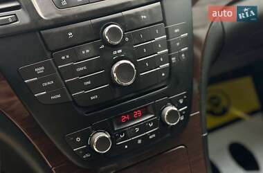Универсал Opel Insignia 2011 в 