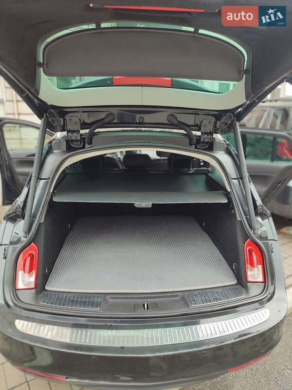 Універсал Opel Insignia 2012 в Києві