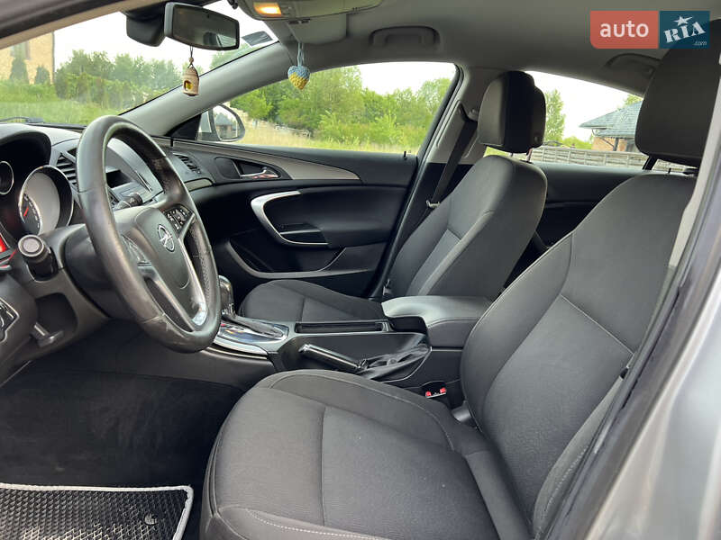 Седан Opel Insignia 2009 в Ковелі