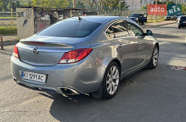 Седан Opel Insignia 2012 в 