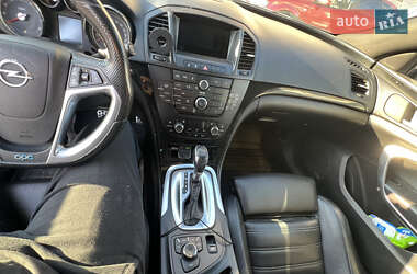 Седан Opel Insignia 2012 в 