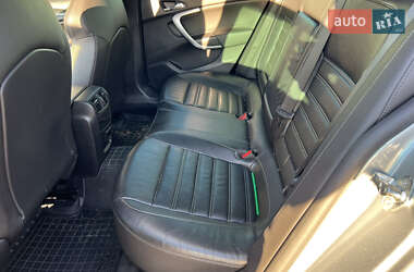 Седан Opel Insignia 2012 в 