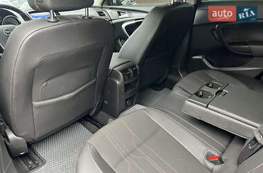 Универсал Opel Insignia 2012 в 