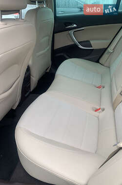 Универсал Opel Insignia 2011 в 