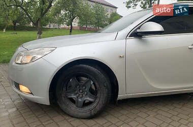 Універсал Opel Insignia 2010 в 