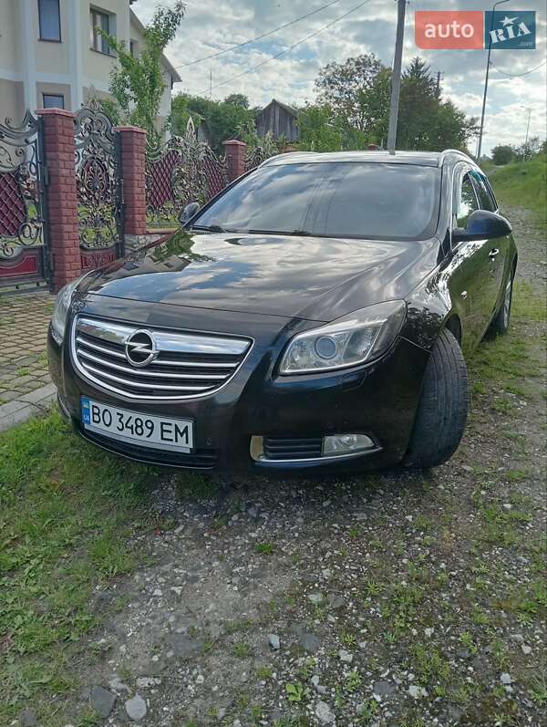 Універсал Opel Insignia 2011 в 