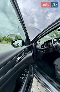 Универсал Opel Insignia 2021 в 