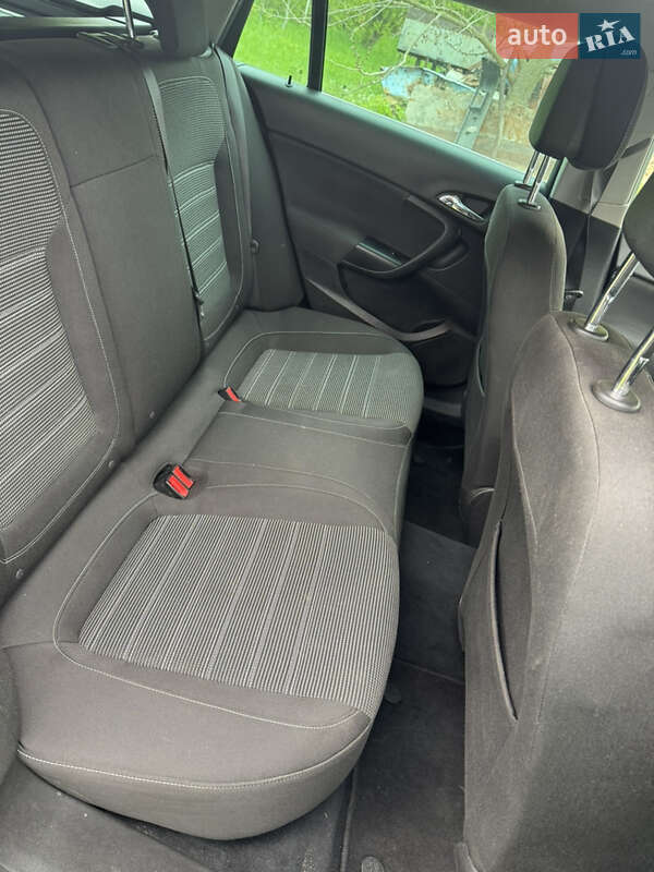 Універсал Opel Insignia 2015 в Києві