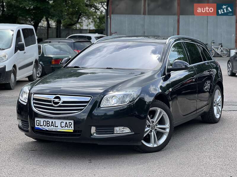 Універсал Opel Insignia 2012 в 