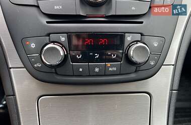 Універсал Opel Insignia 2012 в 
