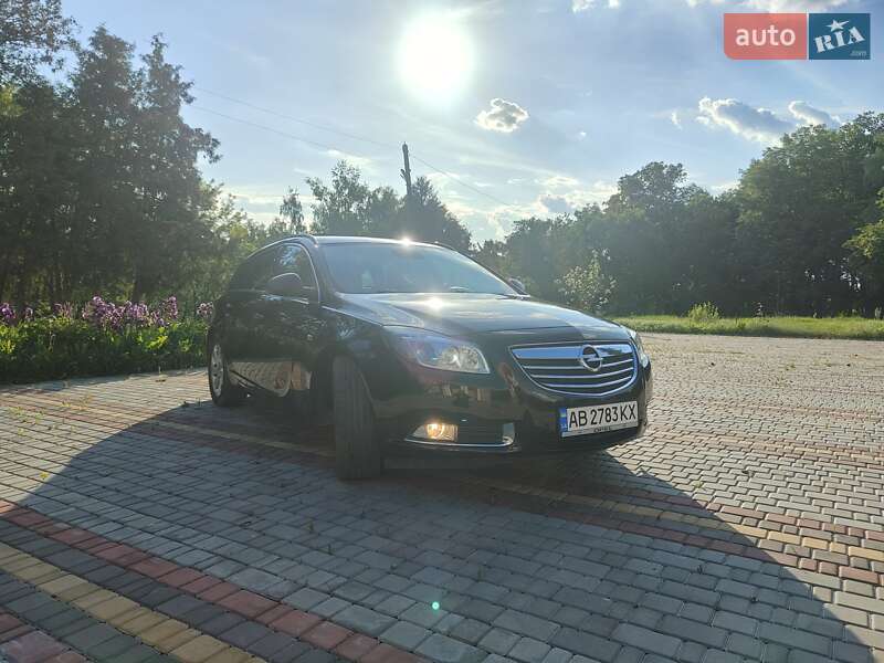 Универсал Opel Insignia 2011 в Теплике