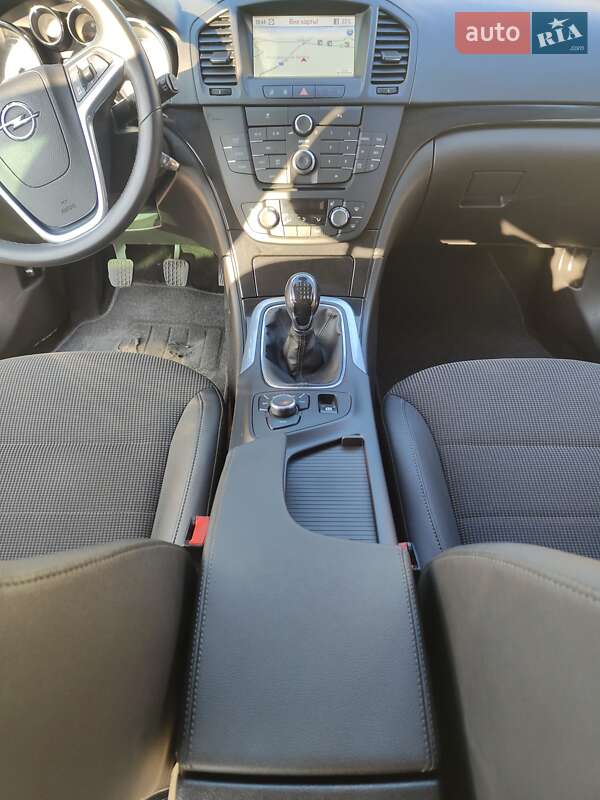 Универсал Opel Insignia 2011 в Теплике