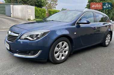 Универсал Opel Insignia 2015 в Киеве