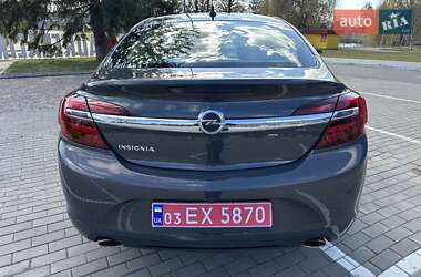 Ліфтбек Opel Insignia 2015 в 
