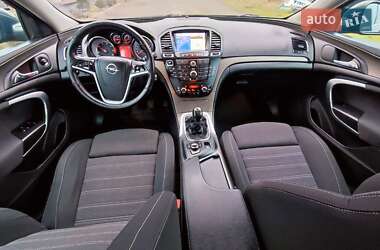 Универсал Opel Insignia 2013 в 