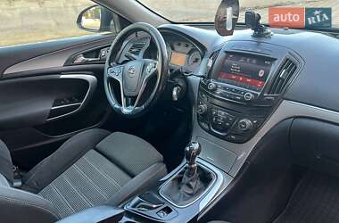 Универсал Opel Insignia 2014 в 
