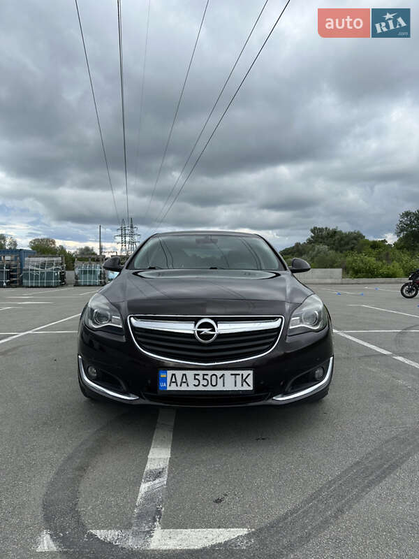 Седан Opel Insignia 2015 в Києві