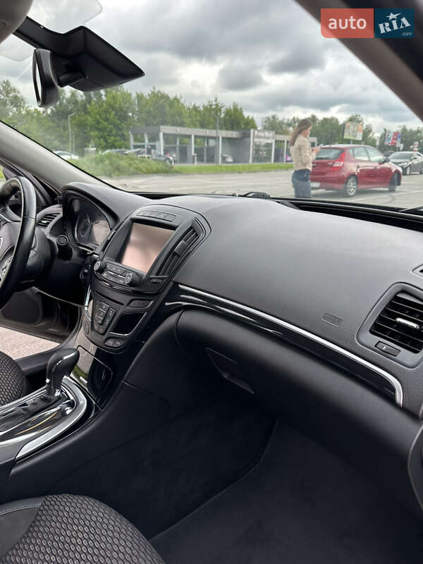 Седан Opel Insignia 2015 в Києві