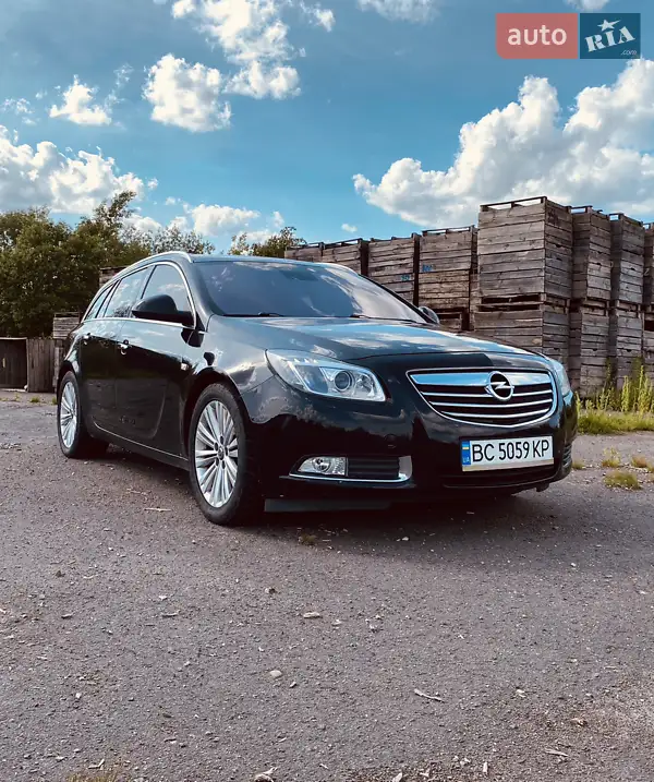 Opel Insignia 2011