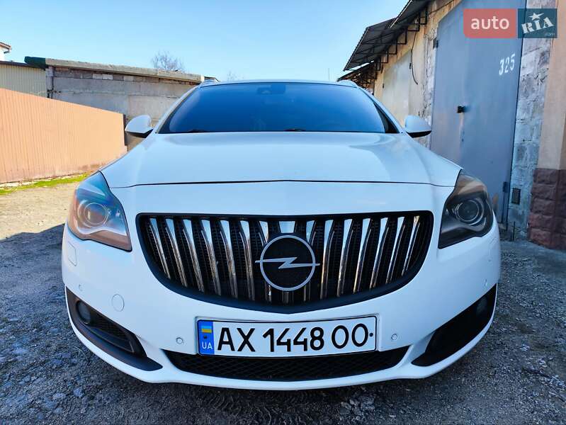 Универсал Opel Insignia 2014 в 