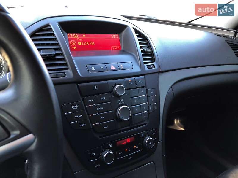 Універсал Opel Insignia 2010 в Львові