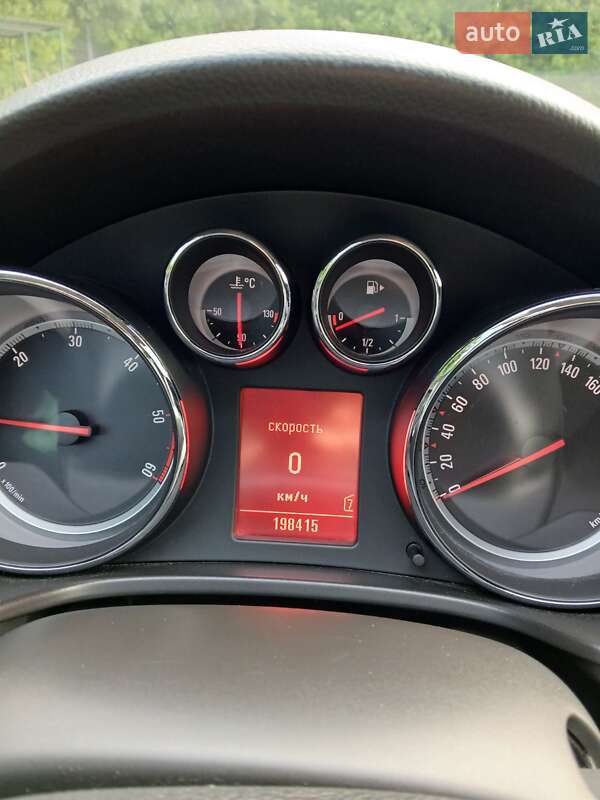 Універсал Opel Insignia 2010 в Львові