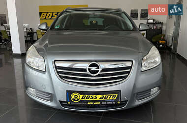 Универсал Opel Insignia 2010 в 