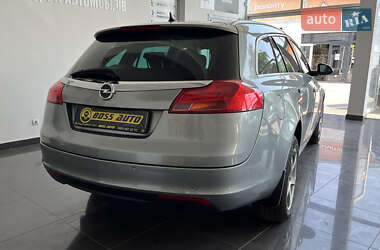 Универсал Opel Insignia 2010 в 