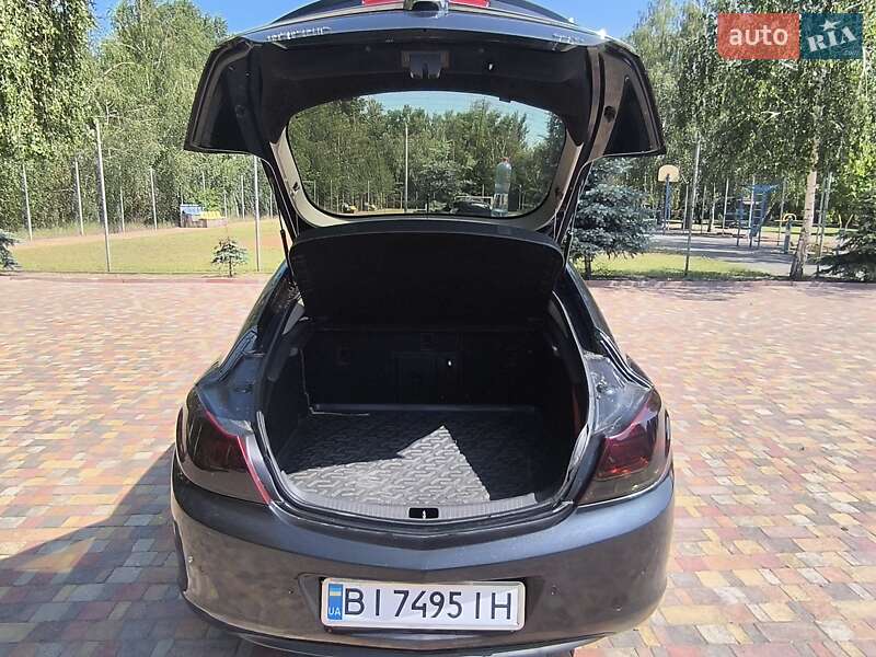 Ліфтбек Opel Insignia 2010 в Миргороді