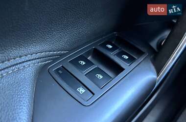 Универсал Opel Insignia 2013 в 