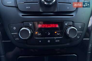 Универсал Opel Insignia 2013 в 