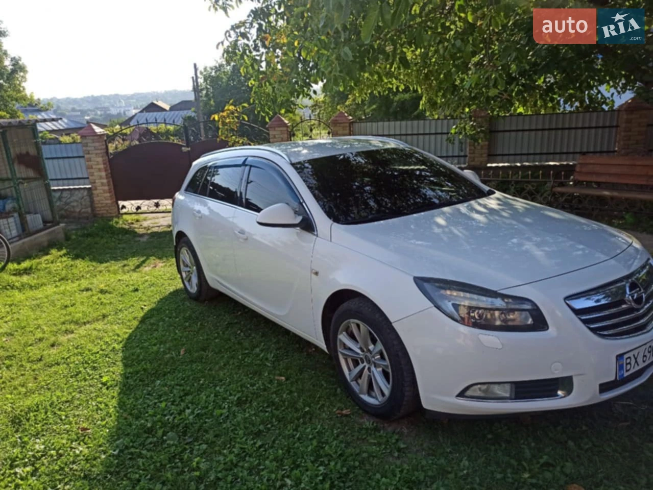 2010 Opel Insignia - мініатюра 14