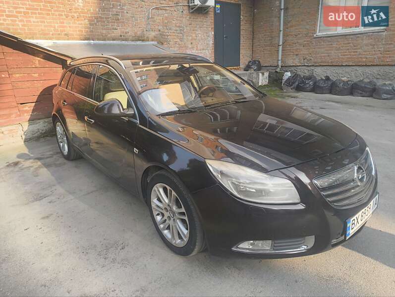 Универсал Opel Insignia 2010 в Хмельницком