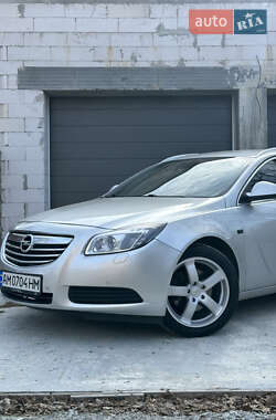 Універсал Opel Insignia 2012 в Житомирі