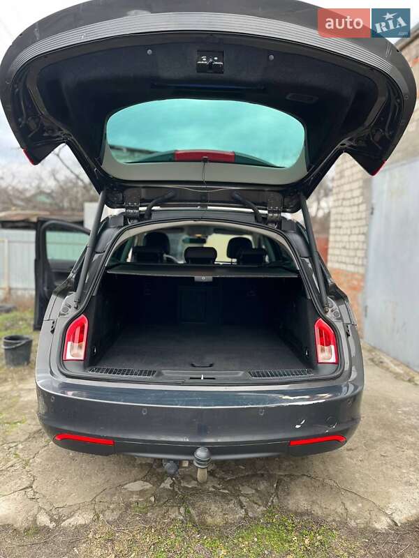 Універсал Opel Insignia 2012 в Смілі