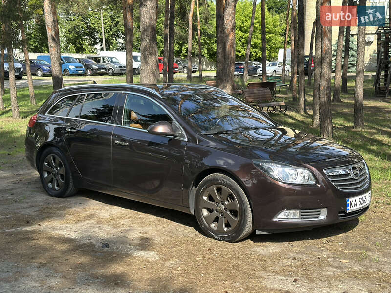 Универсал Opel Insignia 2012 в Киеве